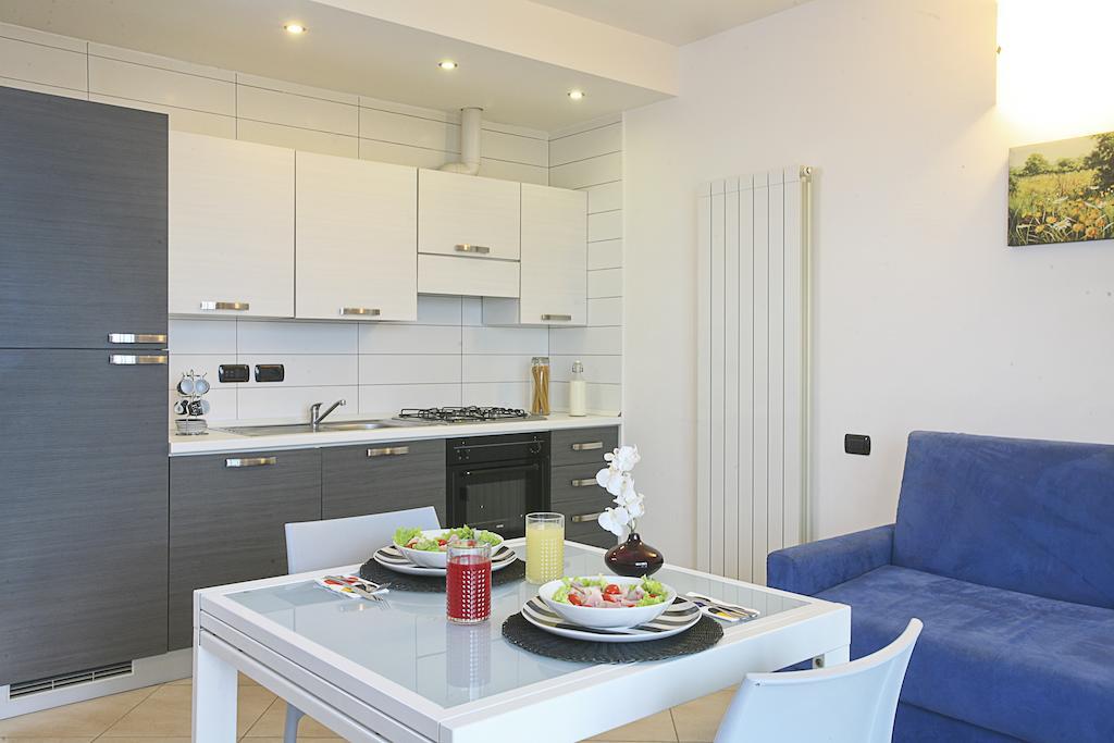 Residence A-More ริมินี ภายนอก รูปภาพ