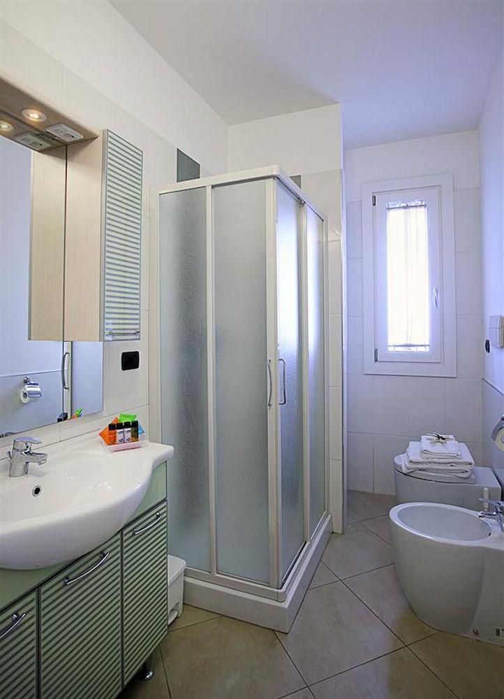 Residence A-More ริมินี ภายนอก รูปภาพ