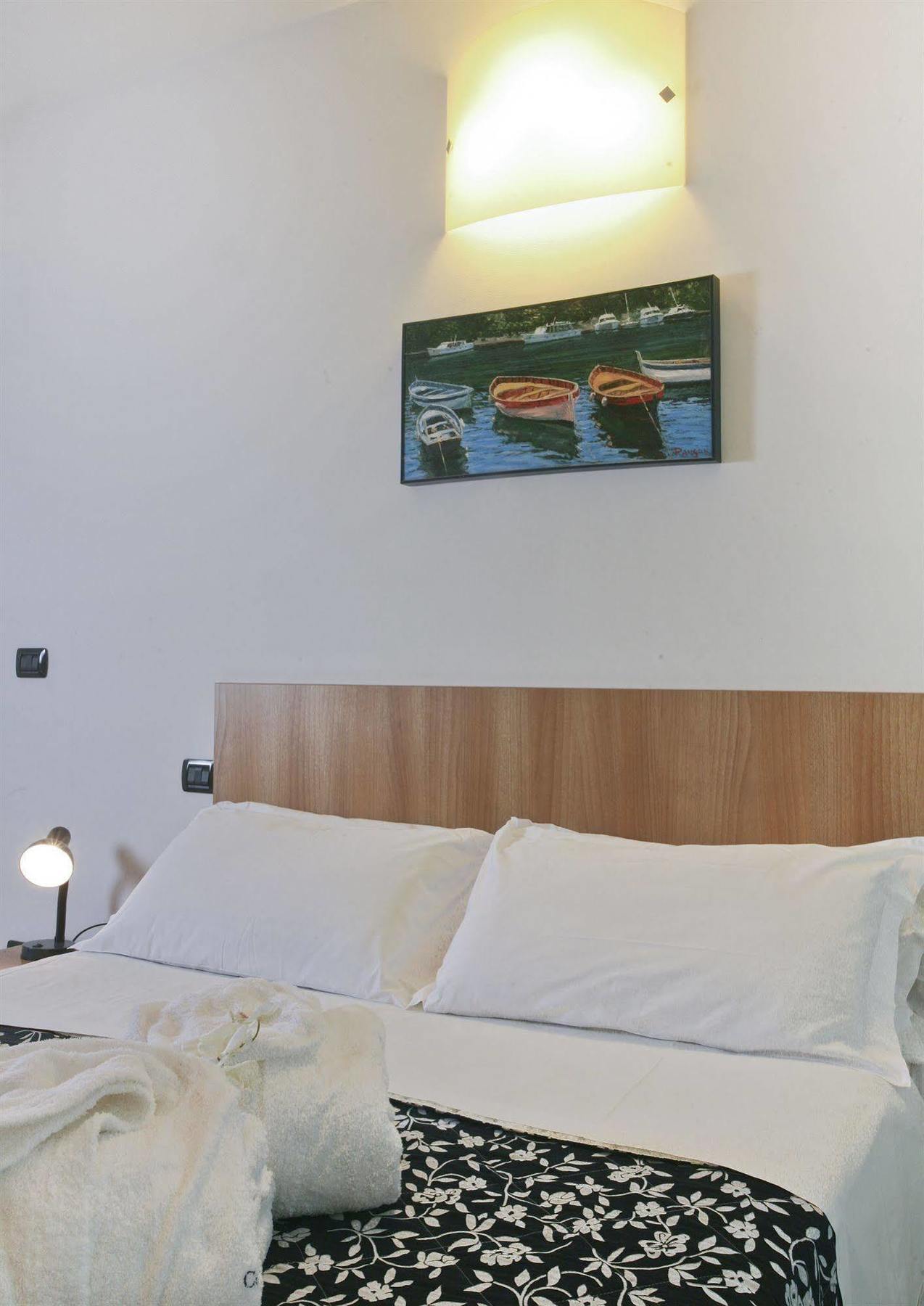 Residence A-More ริมินี ภายนอก รูปภาพ