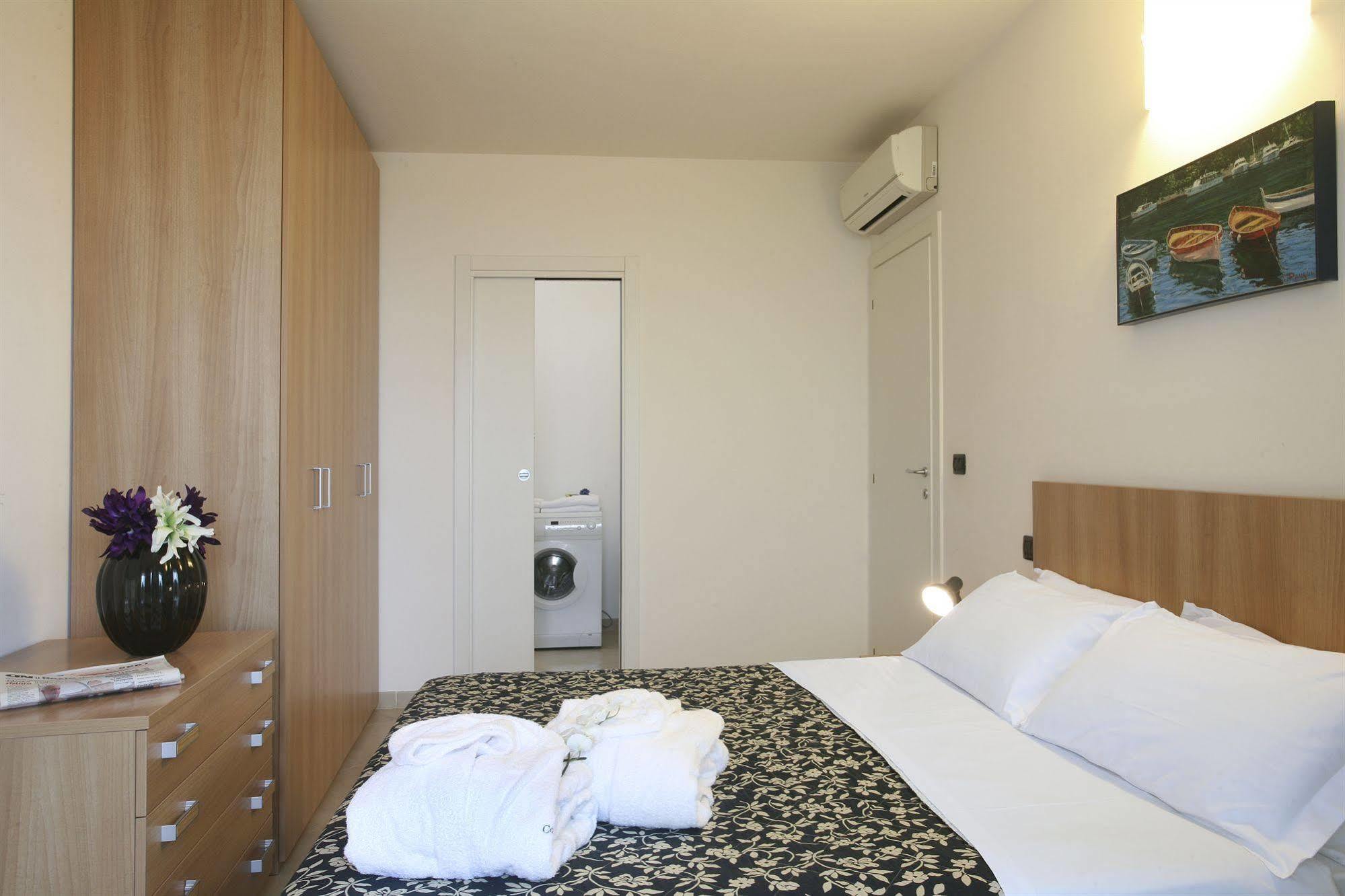 Residence A-More ริมินี ภายนอก รูปภาพ